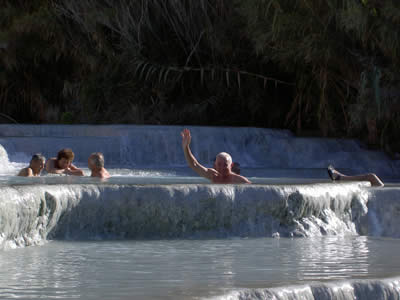 Kevin nelle terme di Saturnia